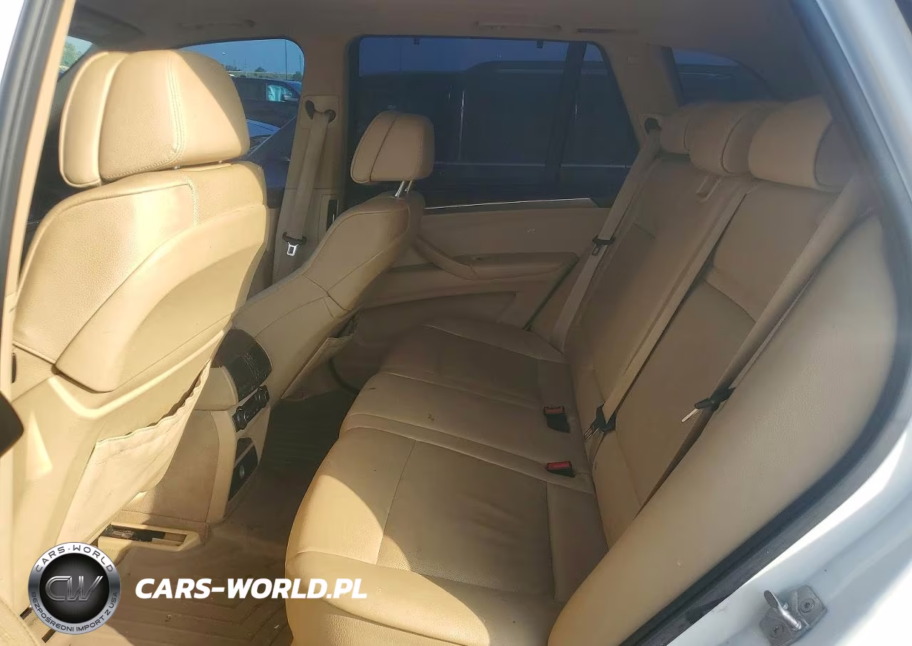 2011 BMW X5 xDrive50I VIN:5UXZV8C50BL419304 - 11