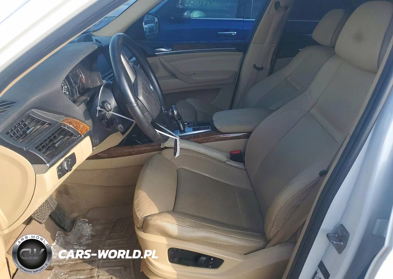 2011 BMW X5 xDrive50I VIN:5UXZV8C50BL419304 - 7
