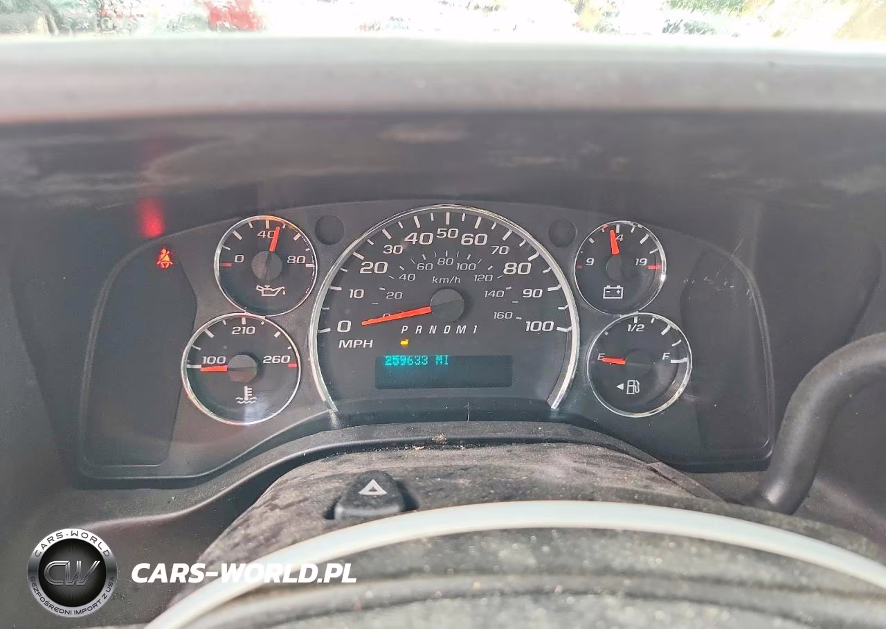 2015 Chevrolet Express G2500 VIN:1GCWGFCF4F1275091 - 9
