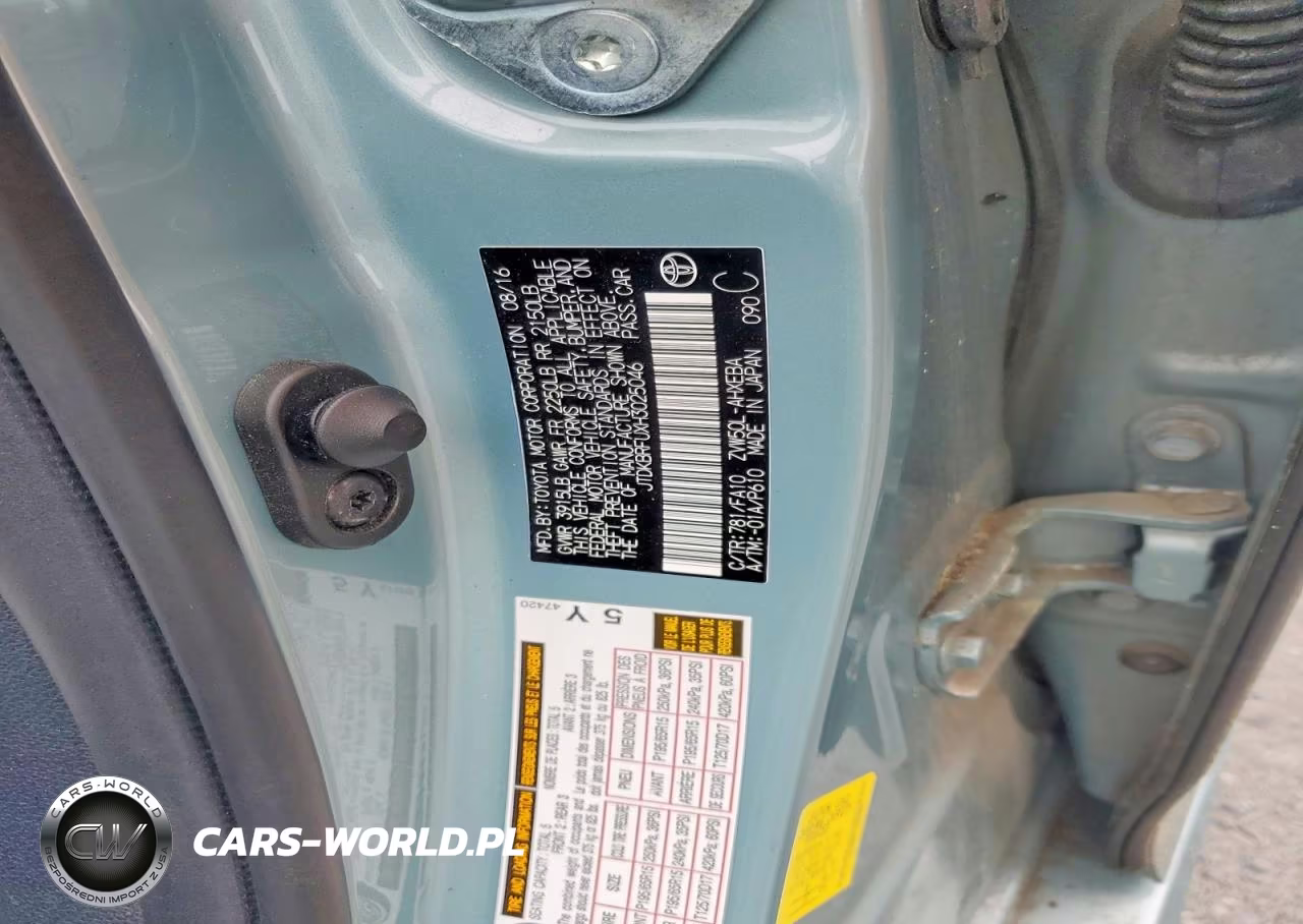 2017 Toyota Prius Two VIN:JTDKBRFUXH3025046 - 12