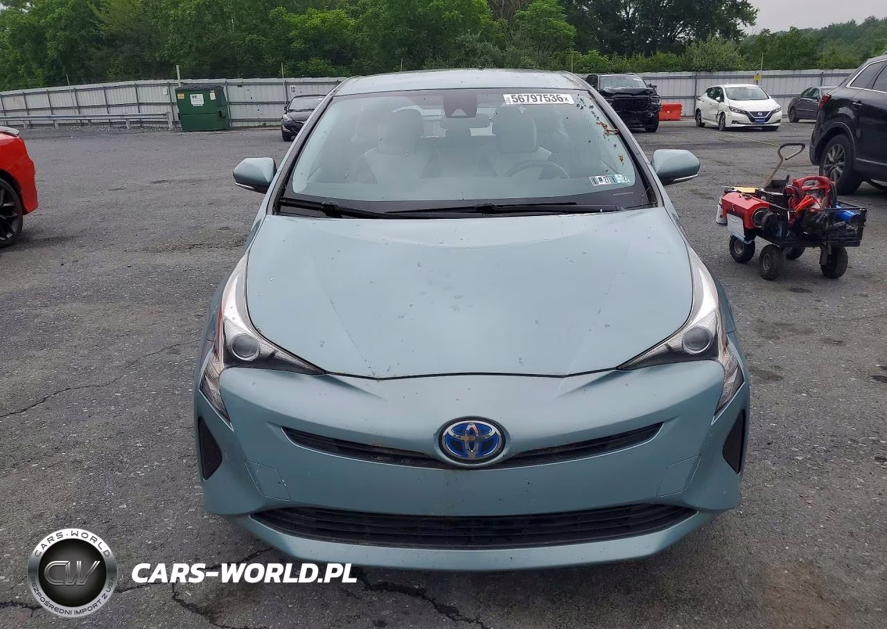 2017 Toyota Prius Two VIN:JTDKBRFUXH3025046 - 5