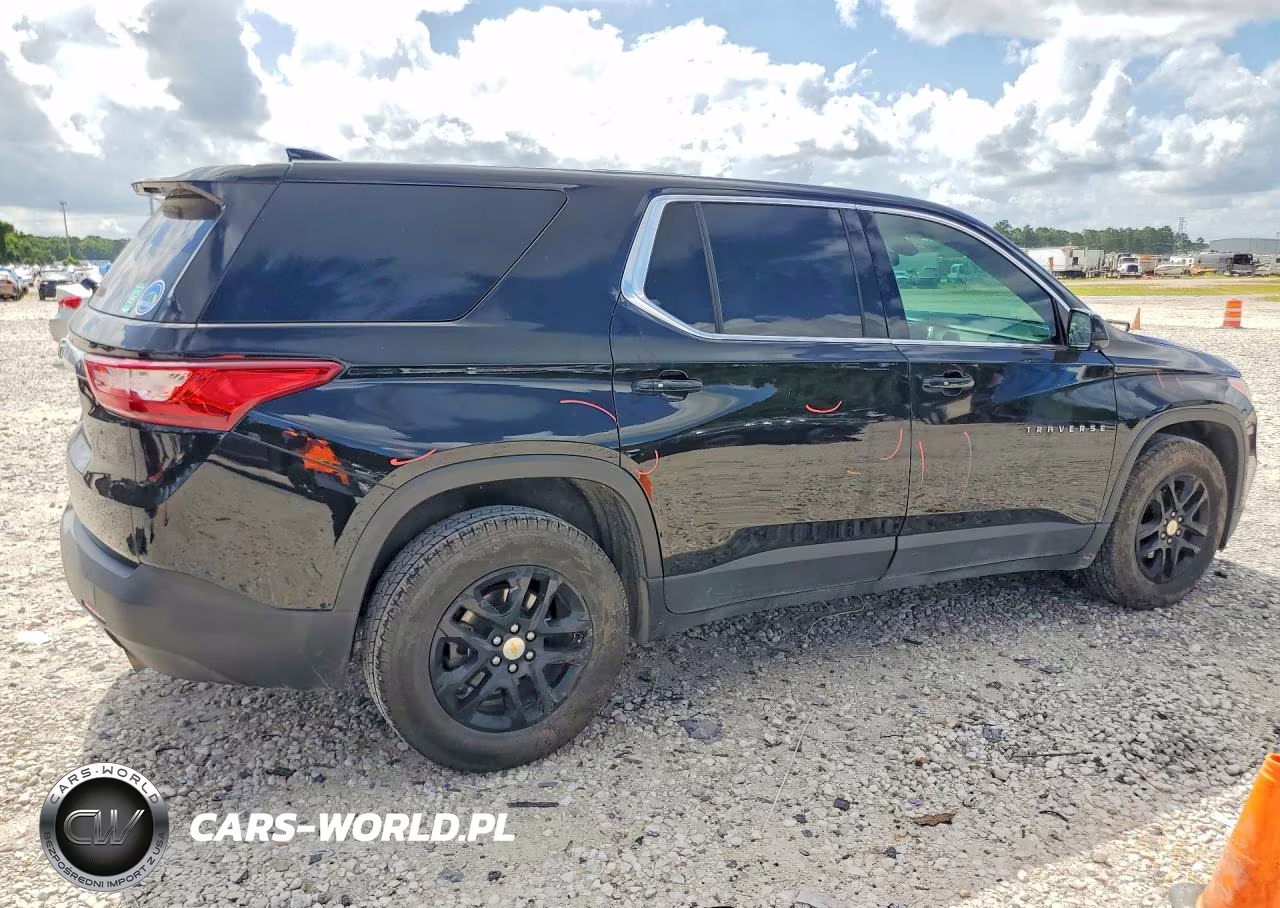 2020 Chevrolet Traverse Ls VIN:1GNERFKW2LJ276640 - 3