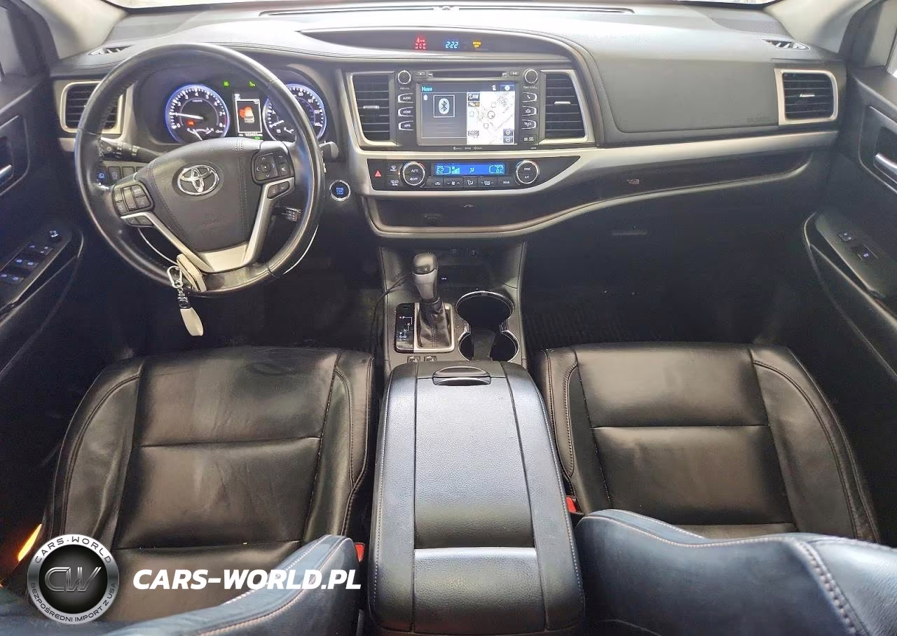 2018 Toyota Highlander Xle VIN:5TDKZRFH4JS529725 - 8