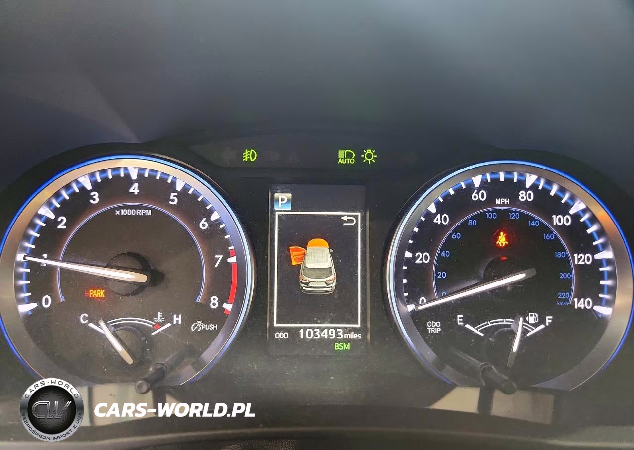 2018 Toyota Highlander Xle VIN:5TDKZRFH4JS529725 - 9