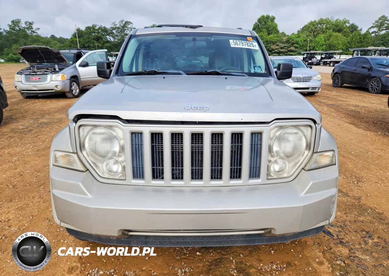 2008 Jeep Liberty Sport VIN:1J8GP28K28W194804 - 5