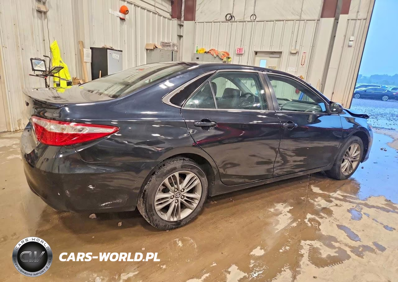2017 Toyota Camry Se VIN:4T1BF1FKXHU723246 - 3