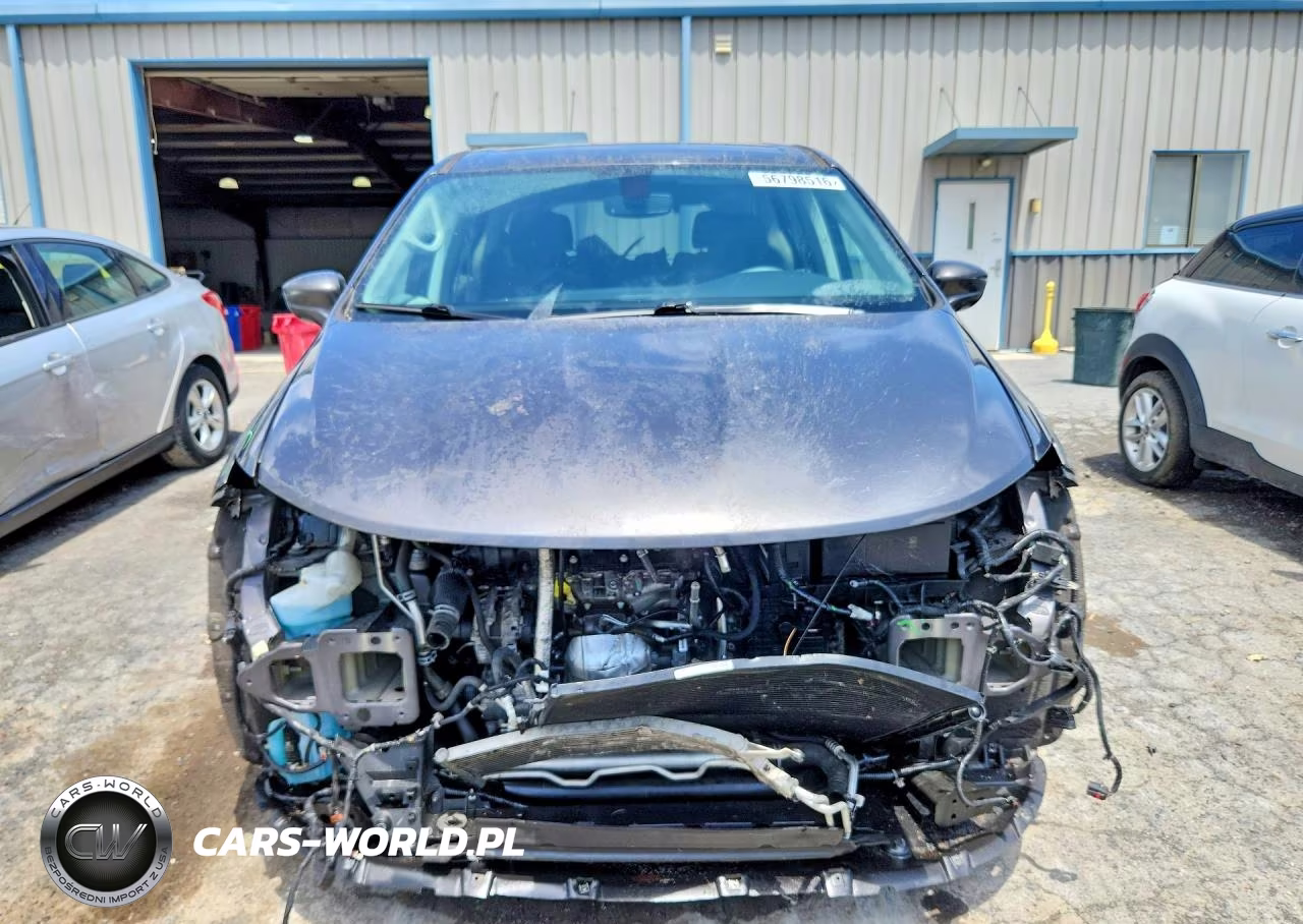 2020 Chrysler Pacifica Touring VIN:2C4RC1FGXLR102487 - 5