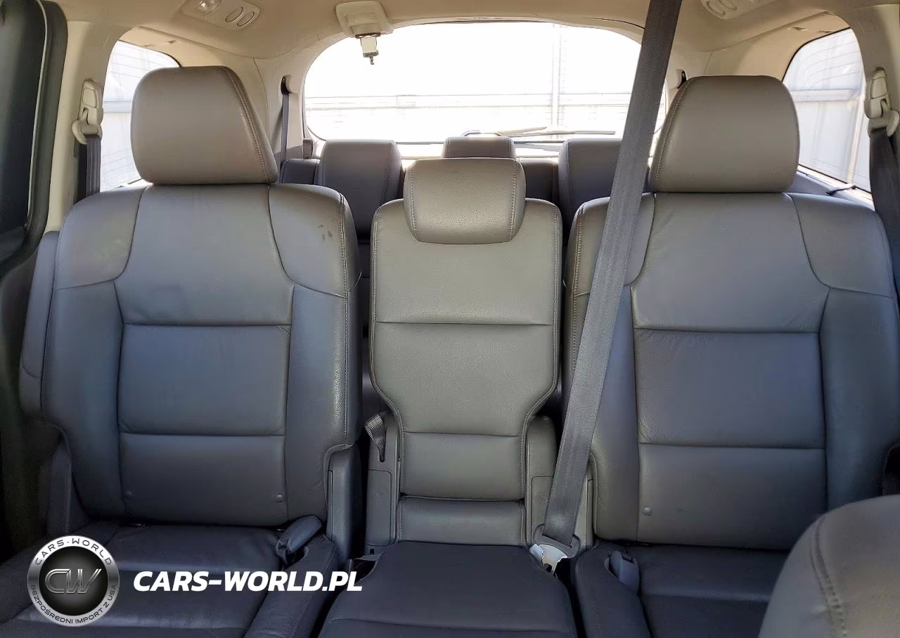 2012 Honda Odyssey Touring VIN:5FNRL5H93CB143285 - 10