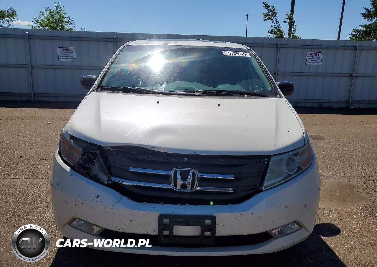 2012 Honda Odyssey Touring VIN:5FNRL5H93CB143285 - 5