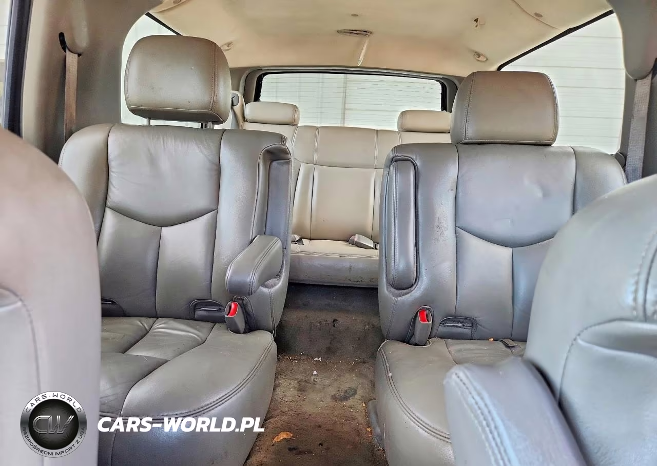 2005 Chevrolet Suburban K1500 VIN:3GNFK16Z45G158562 - 10