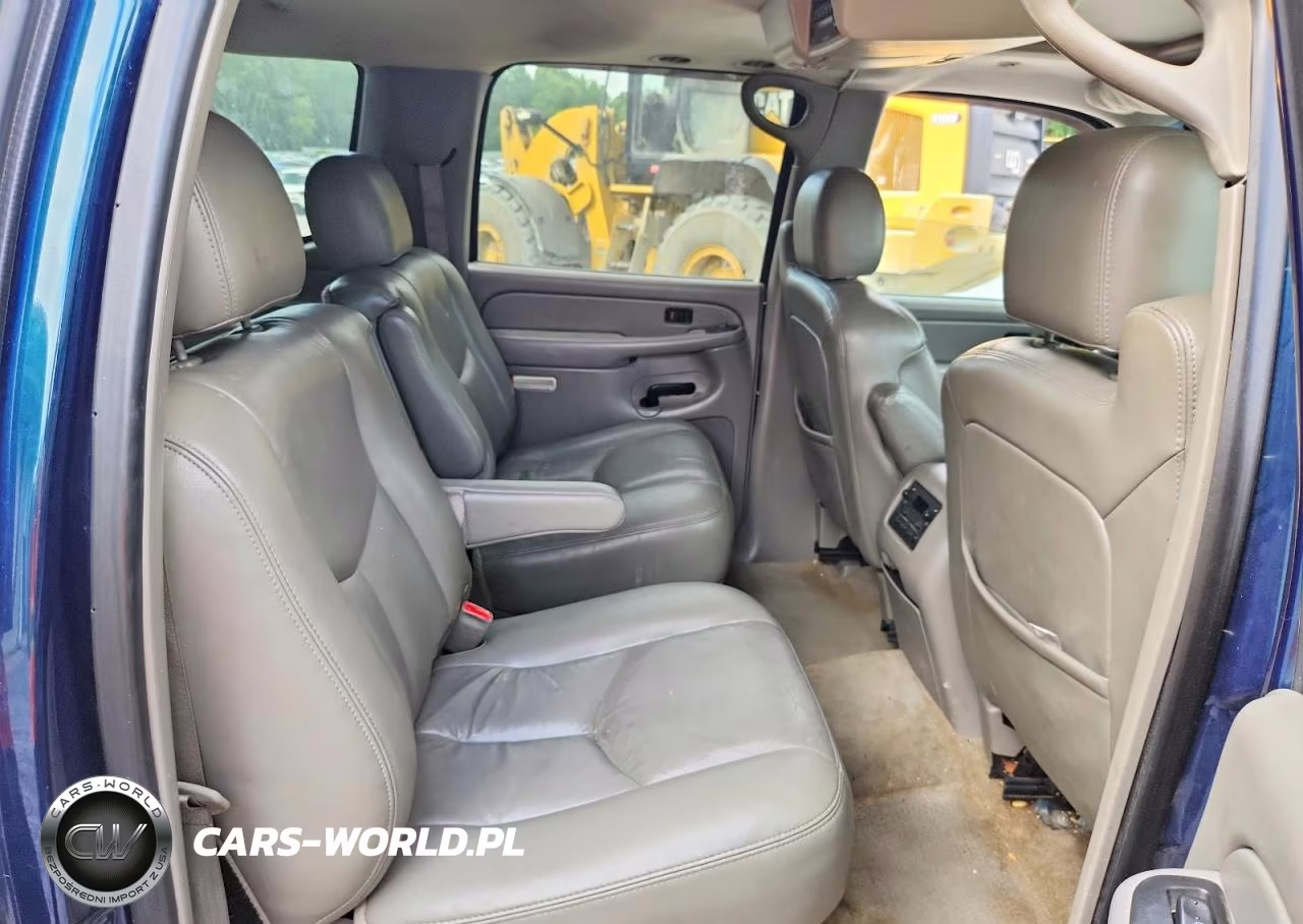 2005 Chevrolet Suburban K1500 VIN:3GNFK16Z45G158562 - 11