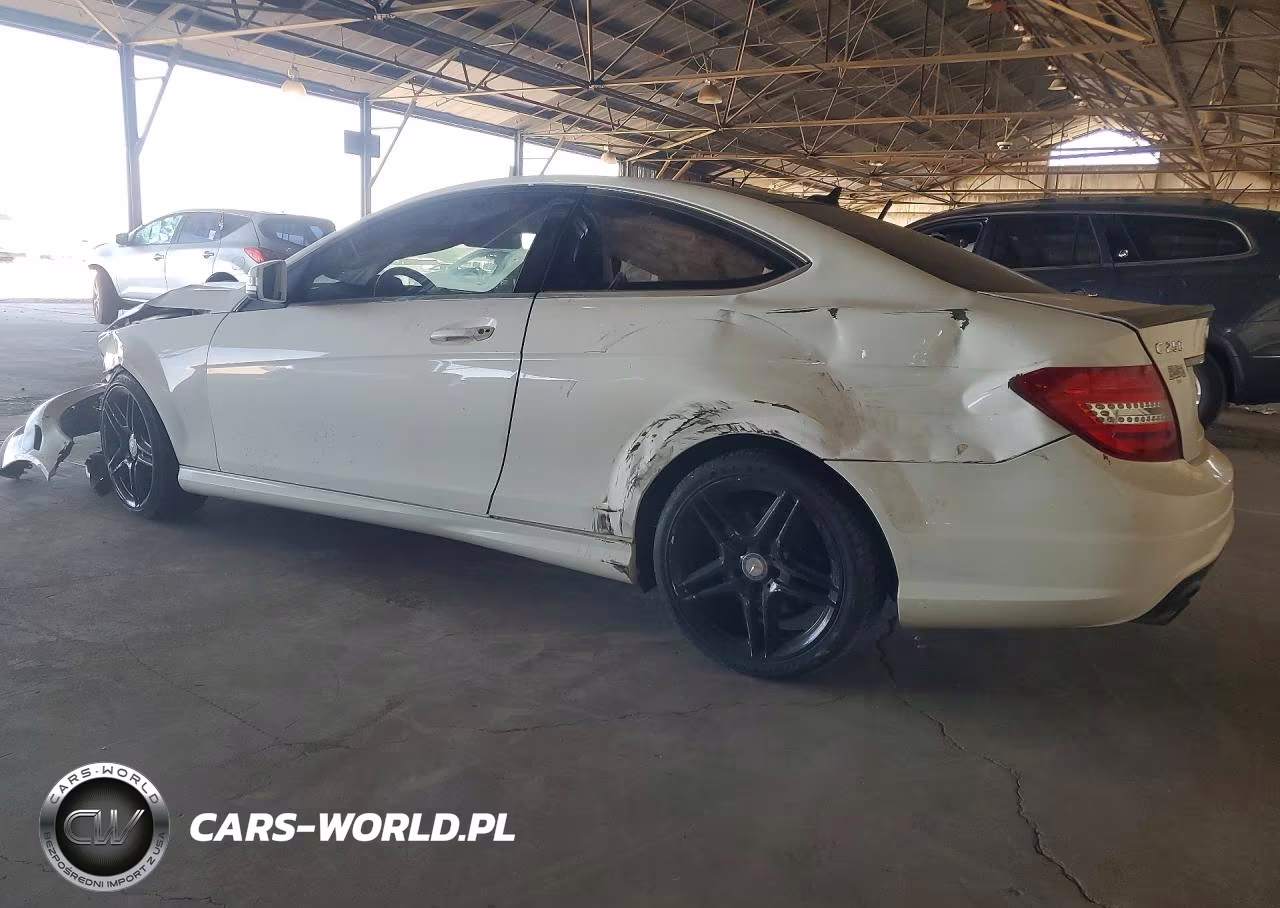 2014 Mercedes-Benz C 250 VIN:WDDGJ4HB7EG272509 - 2