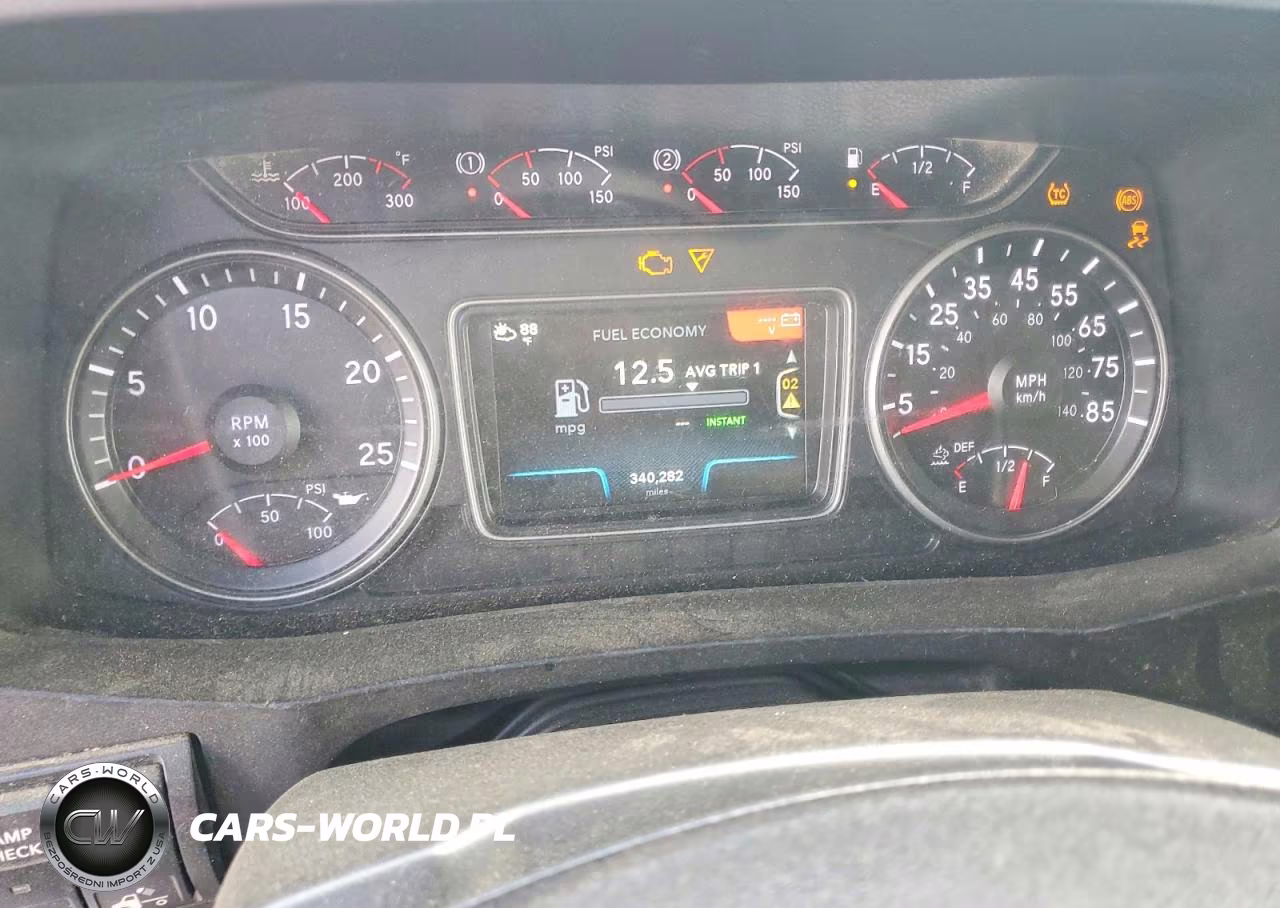 2019 International Lt625 VIN:3HSDZTZR7KN131700 - 8
