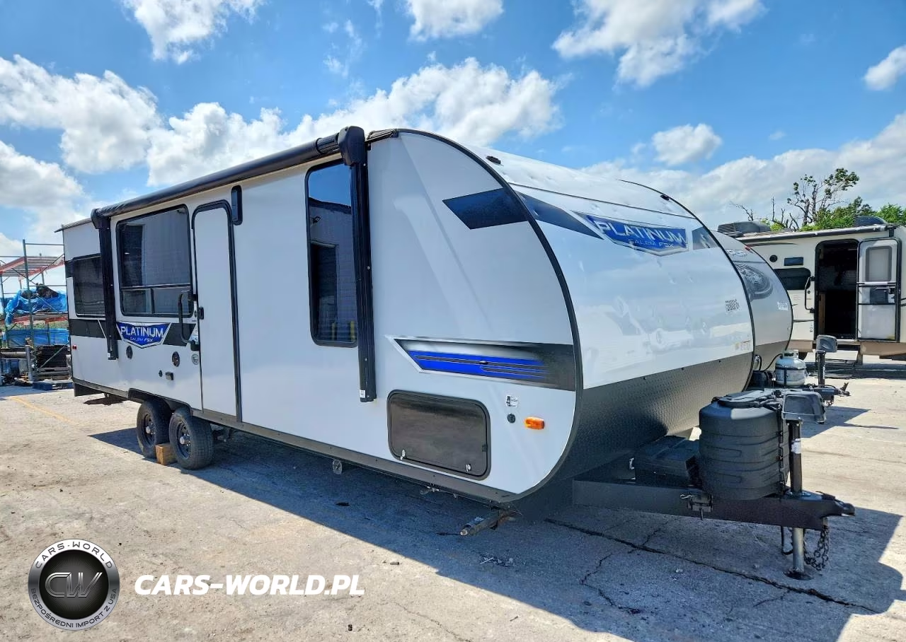 2022 Forest River Platinum Camper – zdjęcie 1 z 10