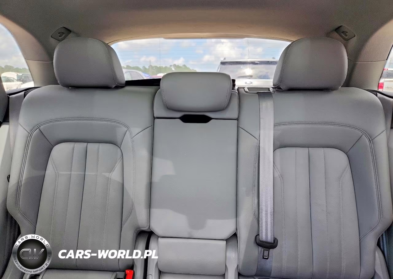 2018 Audi Q5 Premium Plus VIN:WA1BNAFY0J2192646 - 10