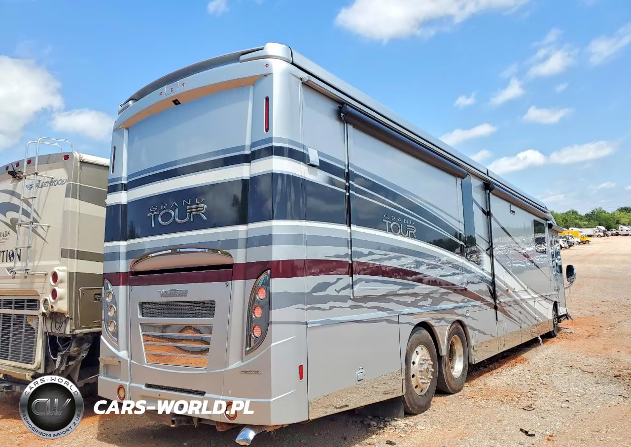 2017 Winnebago Grand Tour Rv VIN:4UZFCUCY0HCJK4348 - 4
