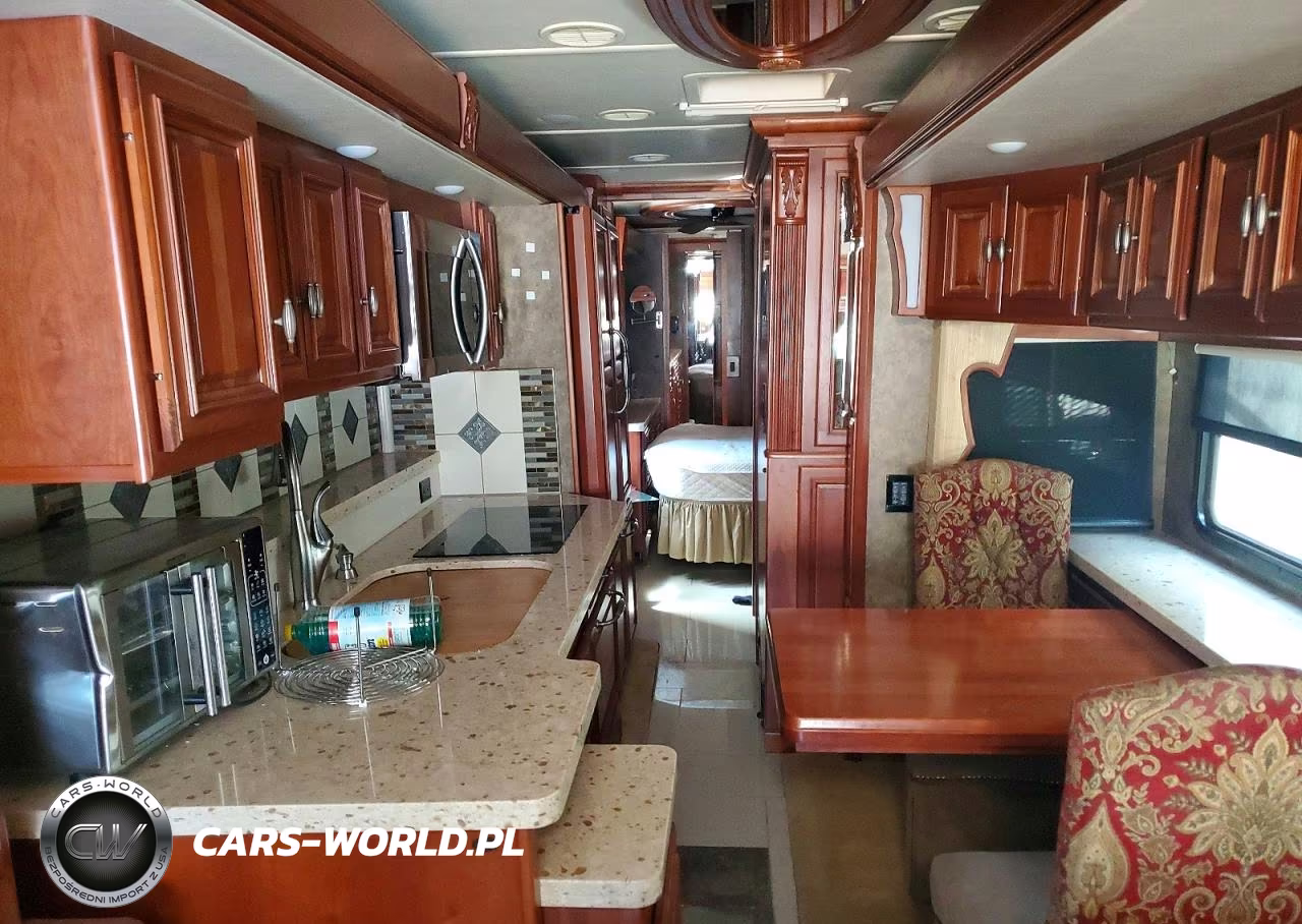 2017 Winnebago Grand Tour Rv VIN:4UZFCUCY0HCJK4348 - 6