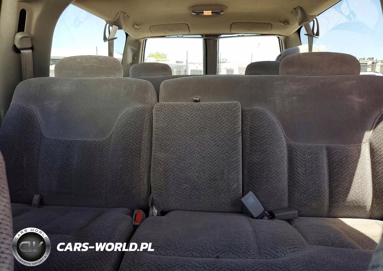 1999 Chevrolet Suburban K1500 VIN:3GNFK16R6XG105672 - 10