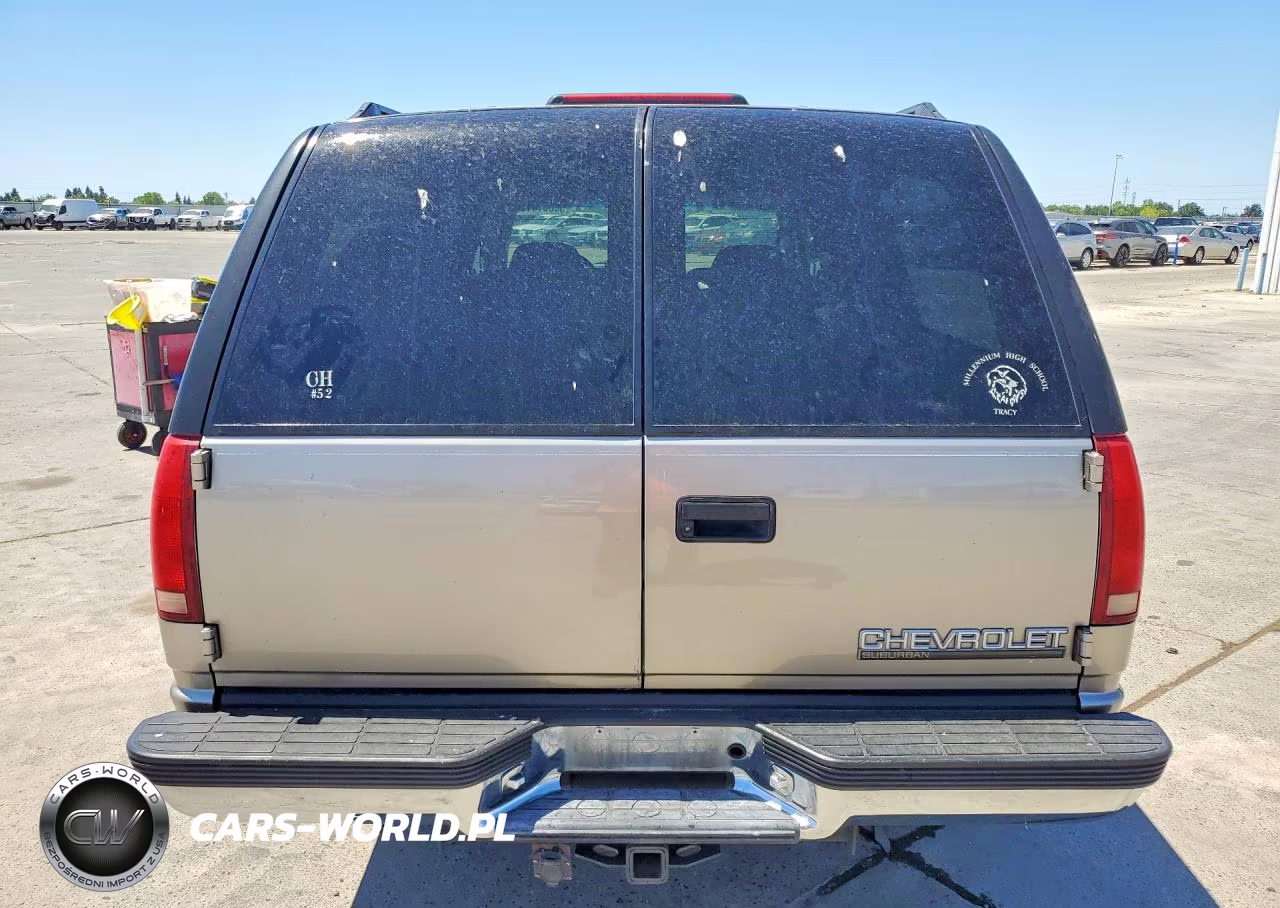 1999 Chevrolet Suburban K1500 VIN:3GNFK16R6XG105672 - 6