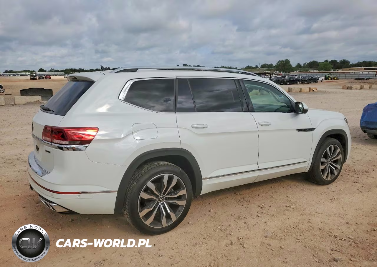 2022 Volkswagen Atlas Sel Premium R-Line VIN:1V2FR2CA7NC561395 - 3