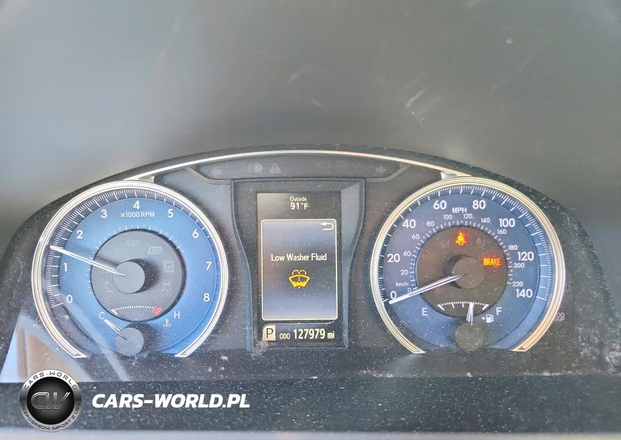 2016 Toyota Camry Le VIN:4T4BF1FK1GR582149 - 9