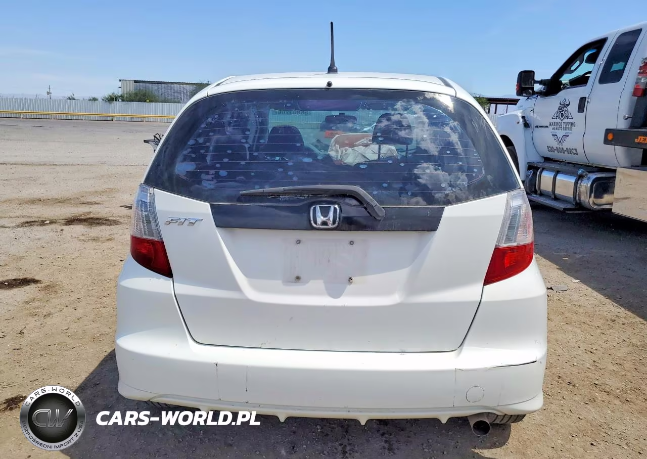2013 Honda Fit VIN:JHMGE8H39DC019856 - 6