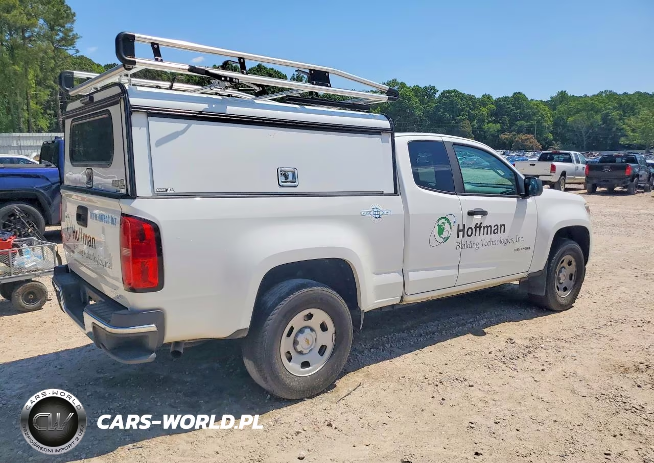 2018 Chevrolet Colorado VIN:1GCHSBENXJ1312173 - 3