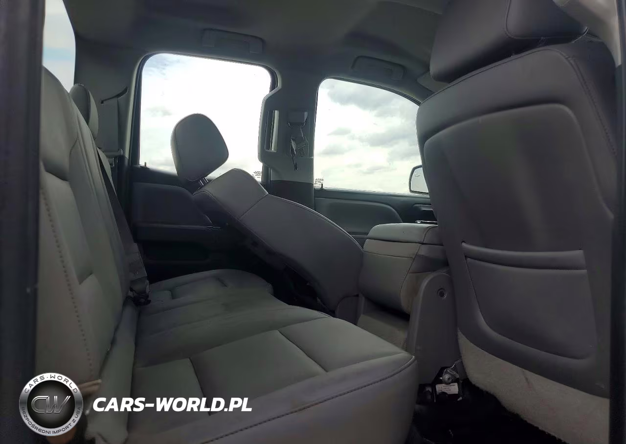 2016 Chevrolet Silverado C2500 Heavy Duty VIN:1GCVKPEHXEZ130877 - 11