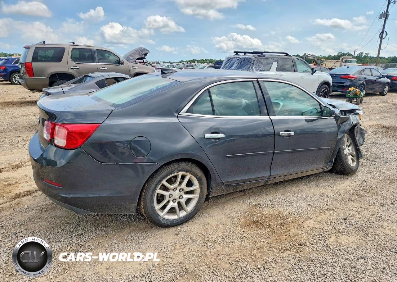 2015 Chevrolet Malibu 1Lt VIN:1G11C5SL1FF214767 - 3