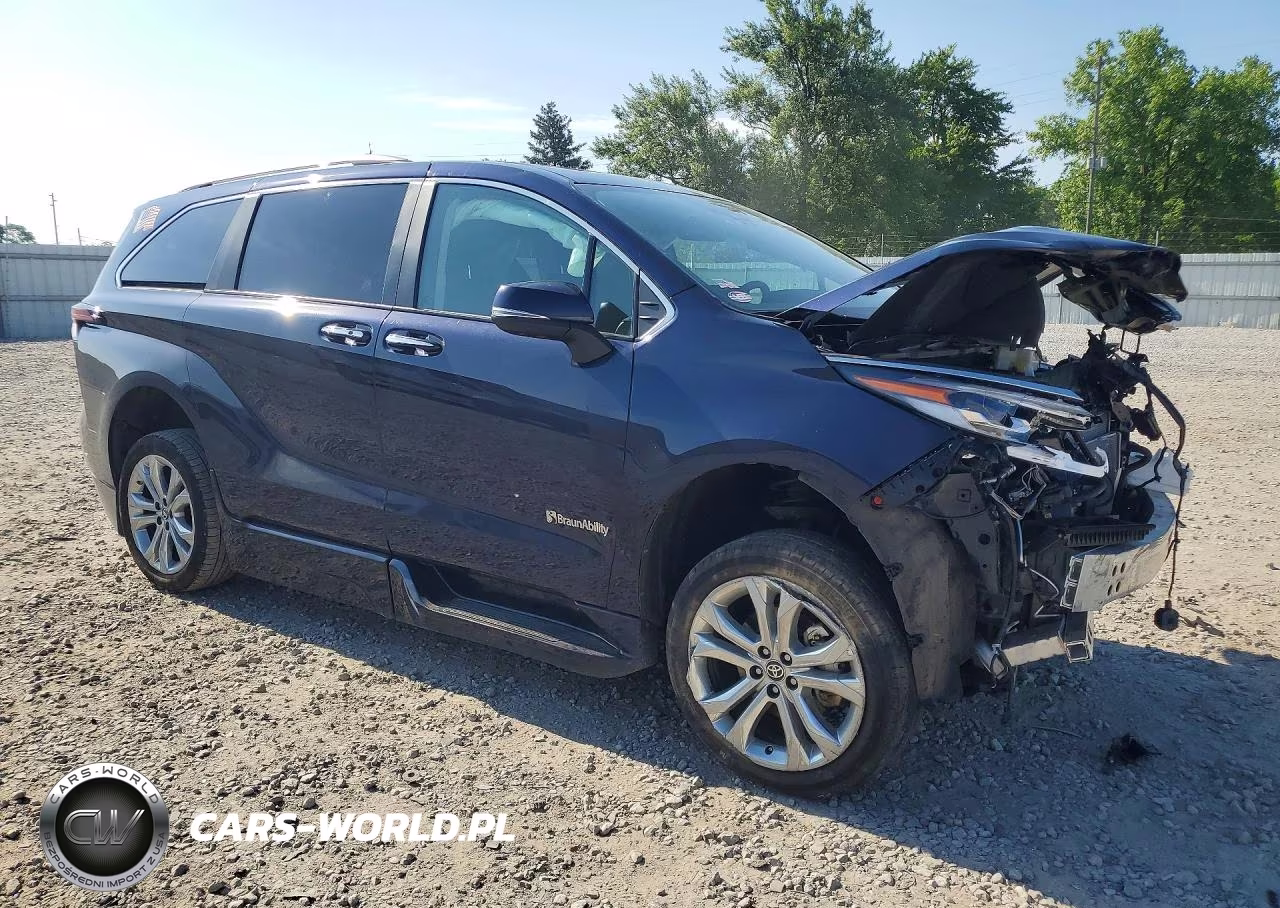 2023 Toyota Sienna Platinum 7-Passenger VIN:5TDERKEC0PS175415 - 4