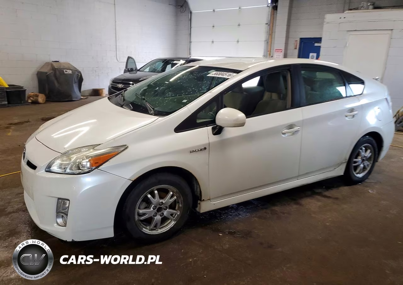 2011 Toyota Prius Two – zdjęcie 1 z 12