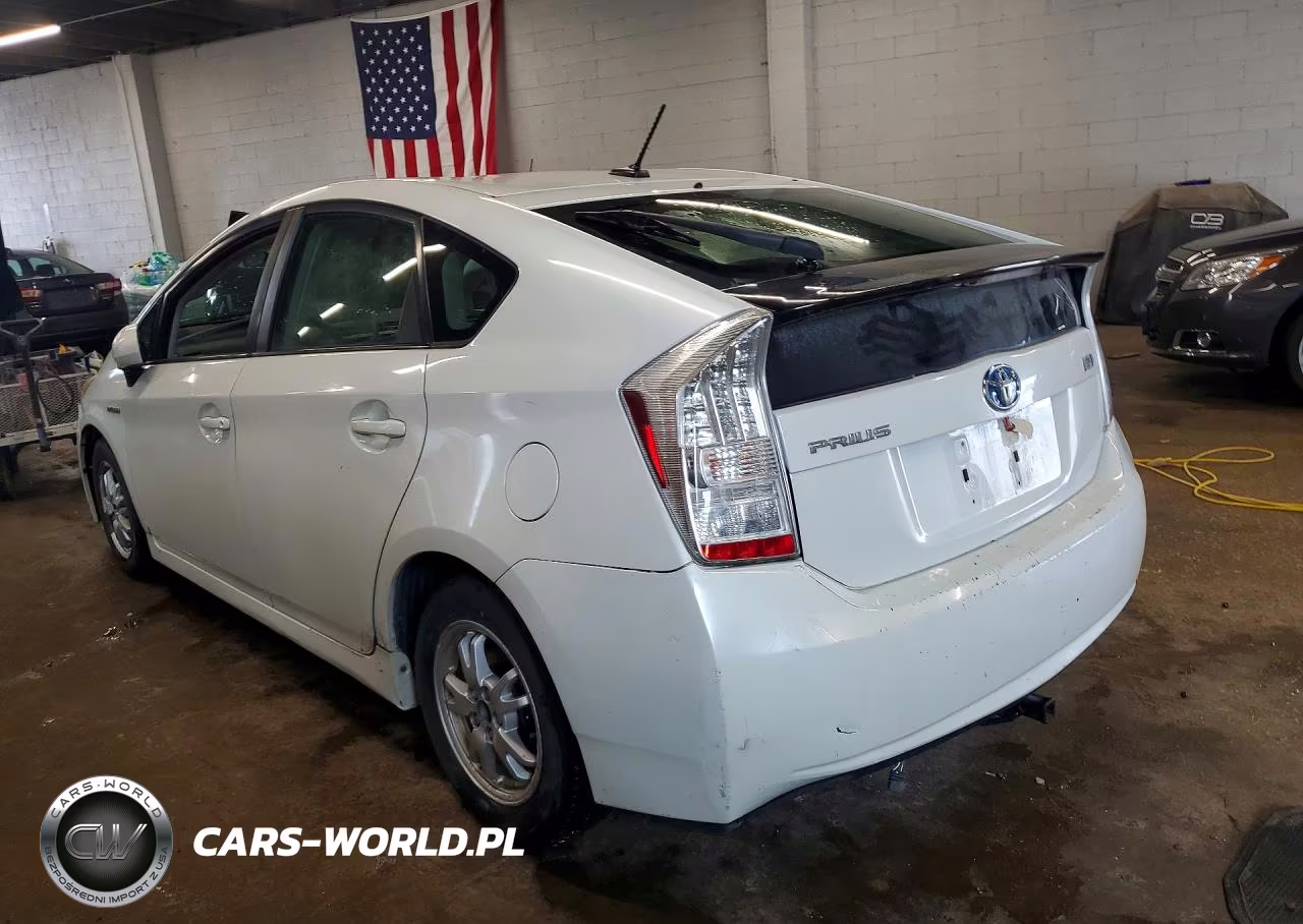 2011 Toyota Prius Two VIN:JTDKN3DU5B1409584 - 2