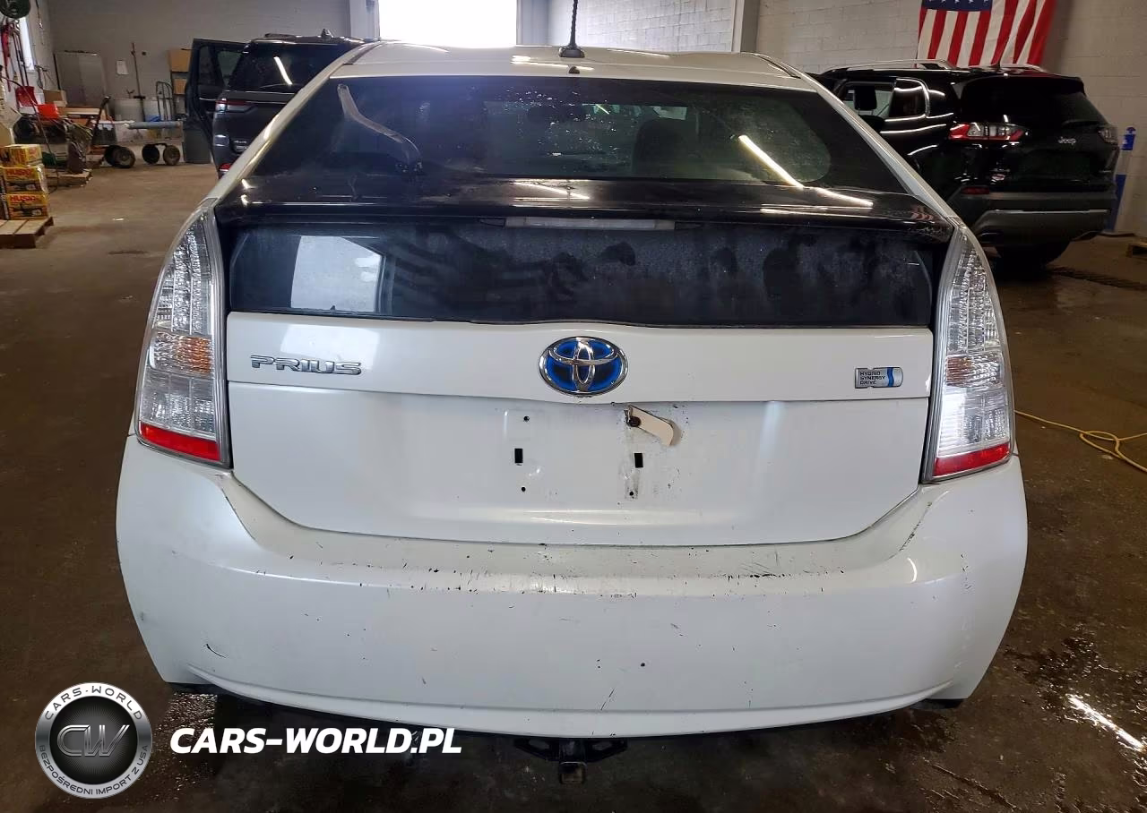 2011 Toyota Prius Two VIN:JTDKN3DU5B1409584 - 6