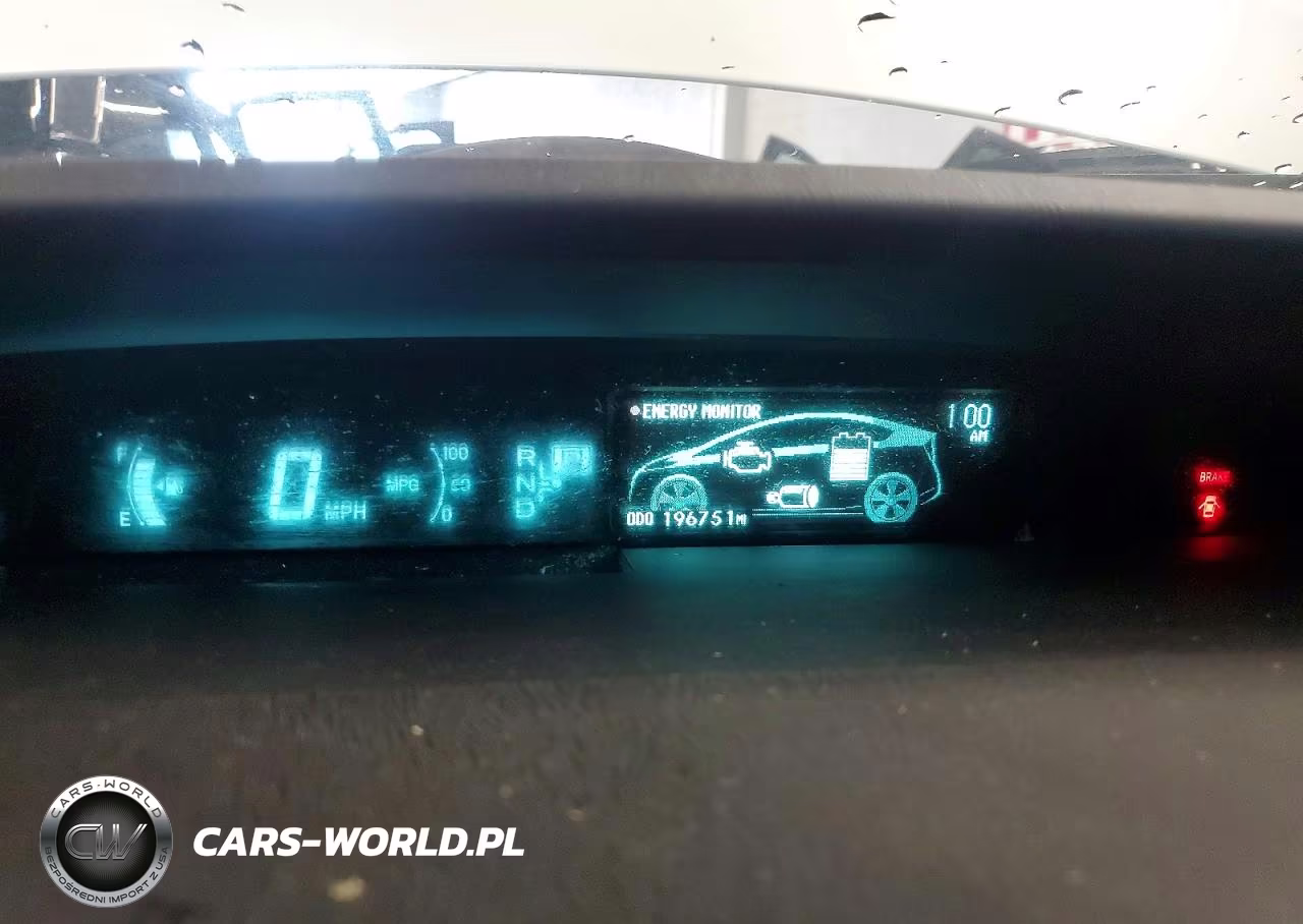 2011 Toyota Prius Two VIN:JTDKN3DU5B1409584 - 9