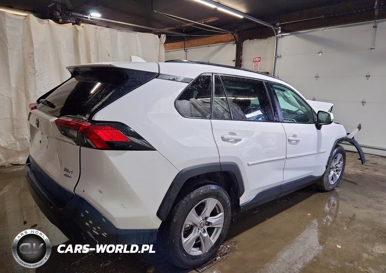 2025 Toyota Rav4 Xle VIN:2T3P1RFV1SC525295 - 3