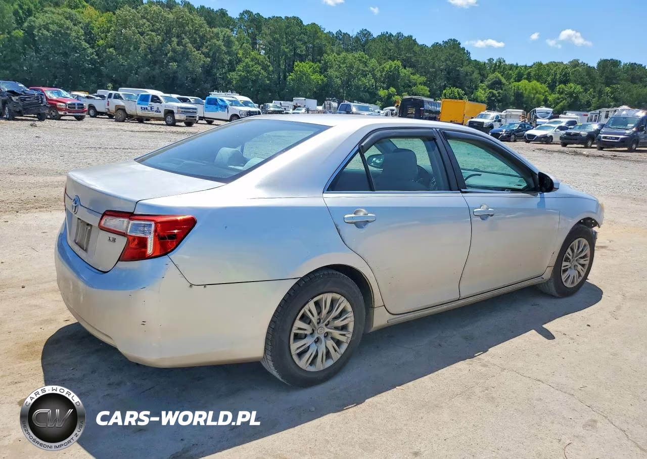 2013 Toyota Camry Le VIN:4T1BF1FK8DU229560 - 3