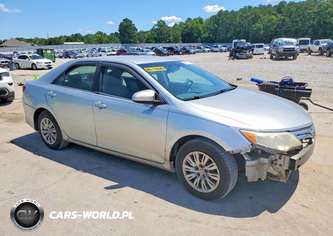 2013 Toyota Camry Le VIN:4T1BF1FK8DU229560 - 4