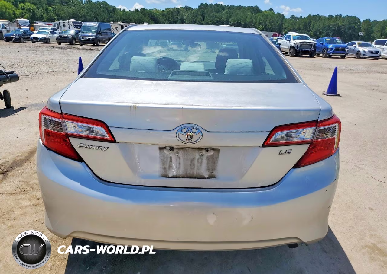 2013 Toyota Camry Le VIN:4T1BF1FK8DU229560 - 6