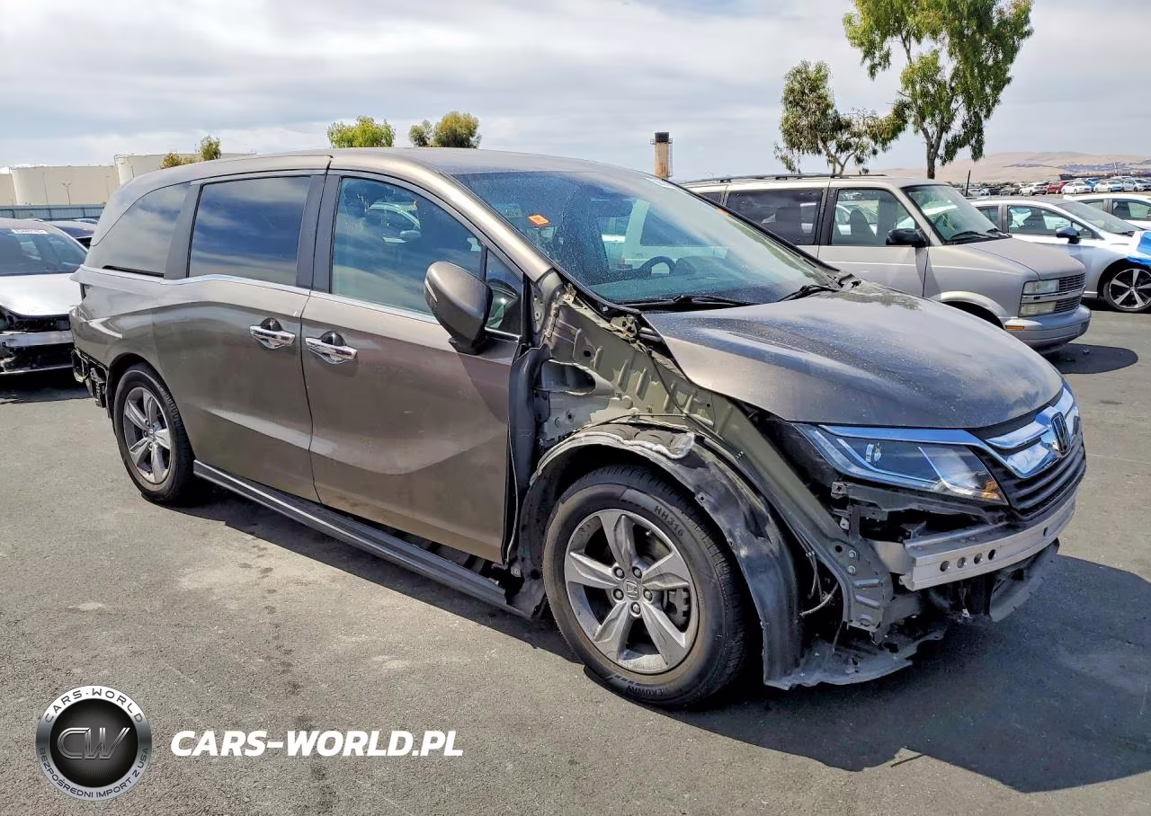 2018 Honda Odyssey Exl VIN:5FNRL6H70JB095343 - 4