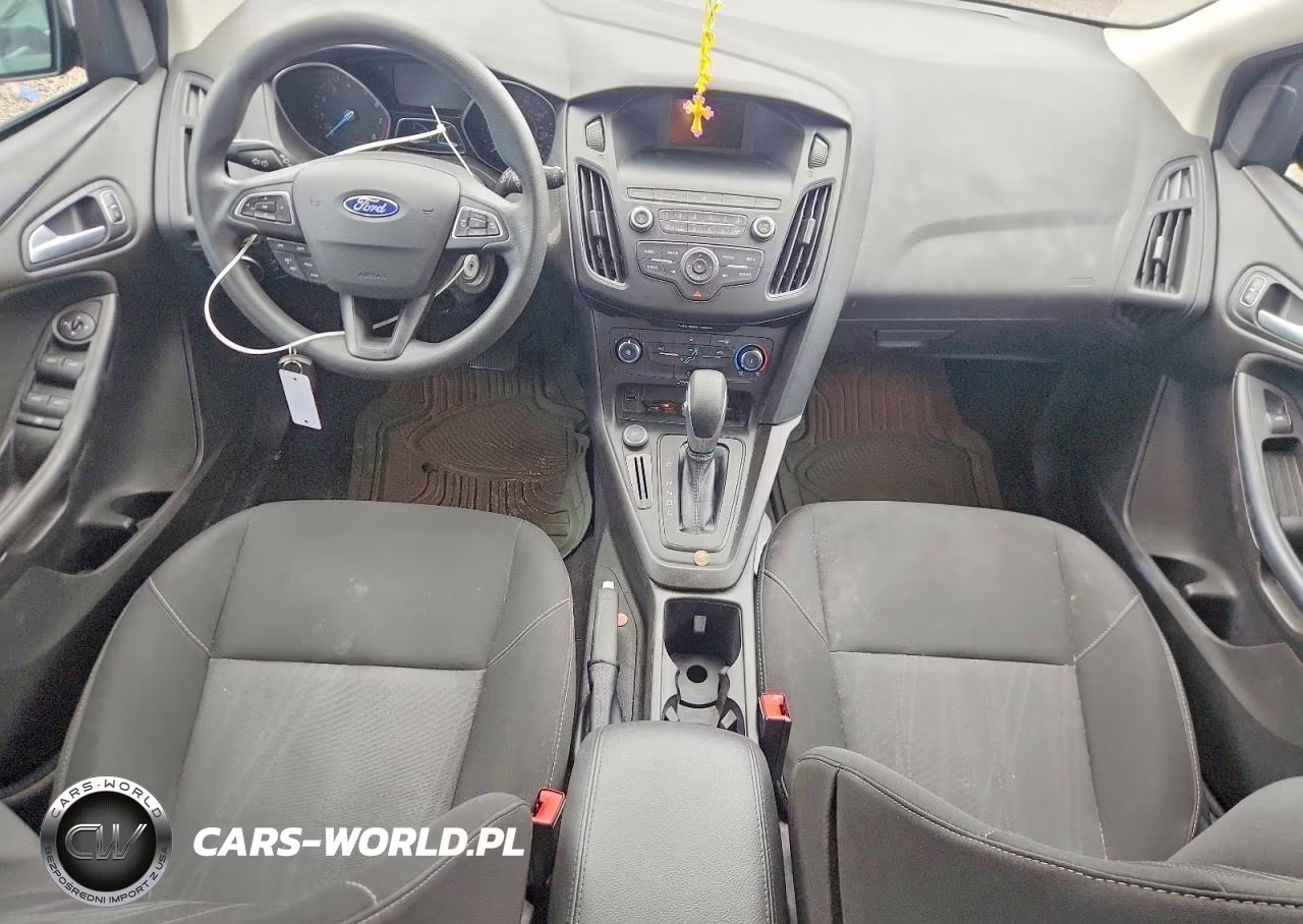 2018 Ford Focus Se VIN:1FADP3K23JL221482 - 8