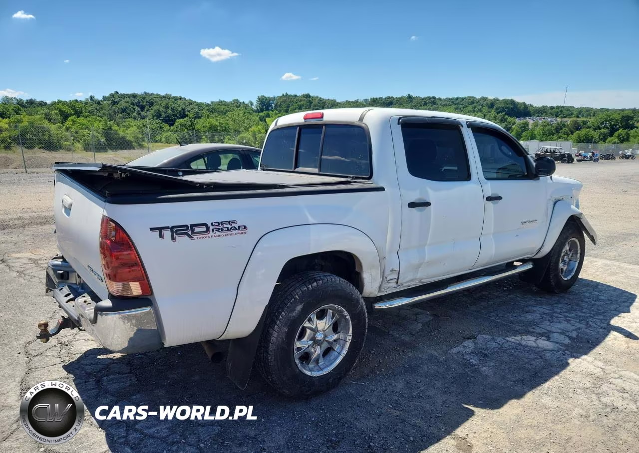 2005 Toyota Tacoma Double Cab VIN:5TELU42N05Z053516 - 3