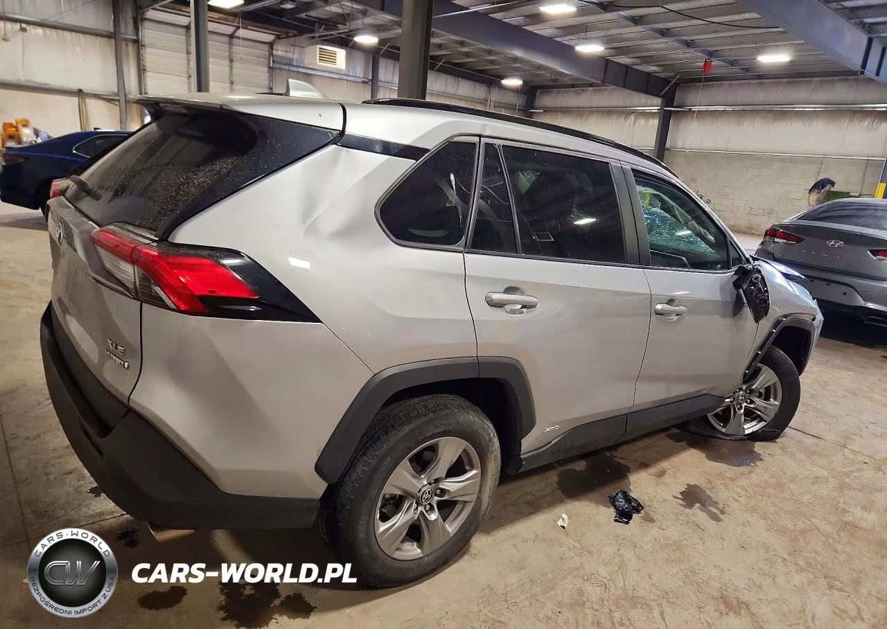2023 Toyota Rav4 Hybrid Xle VIN:4T3RWRFVXPU093810 - 3