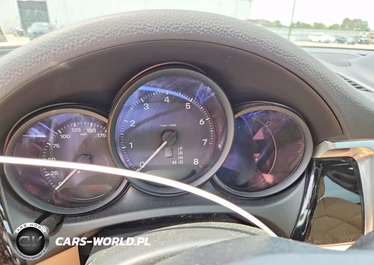 2022 Porsche Macan VIN:WP1AA2A50NLB06315 - 9