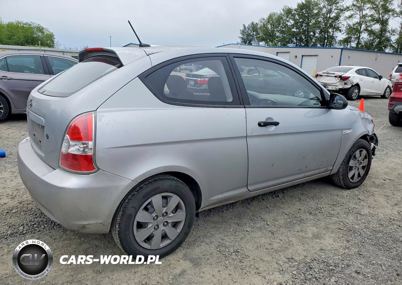 2008 Hyundai Accent Gs VIN:KMHCM36CX8U077527 - 3