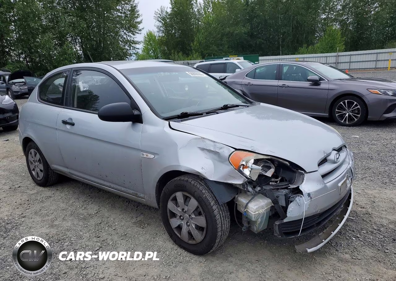 2008 Hyundai Accent Gs VIN:KMHCM36CX8U077527 - 4