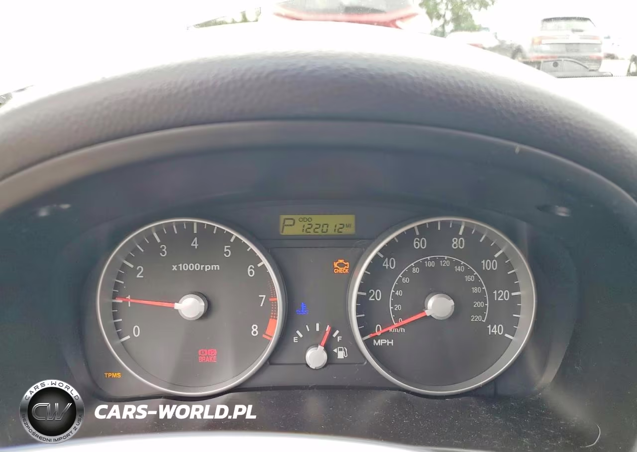 2008 Hyundai Accent Gs VIN:KMHCM36CX8U077527 - 9
