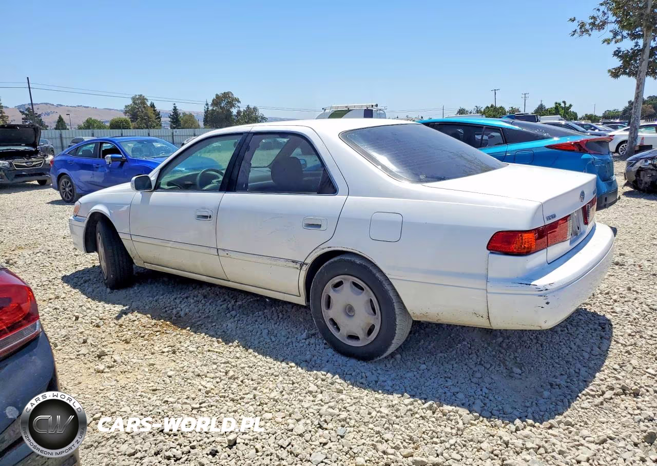 2001 Toyota Camry Ce VIN:4T1BG22K11U868917 - 2