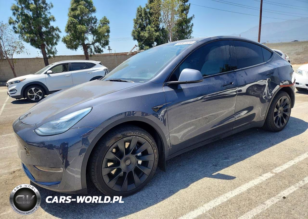 2021 Tesla Model Y – zdjęcie 1 z 13