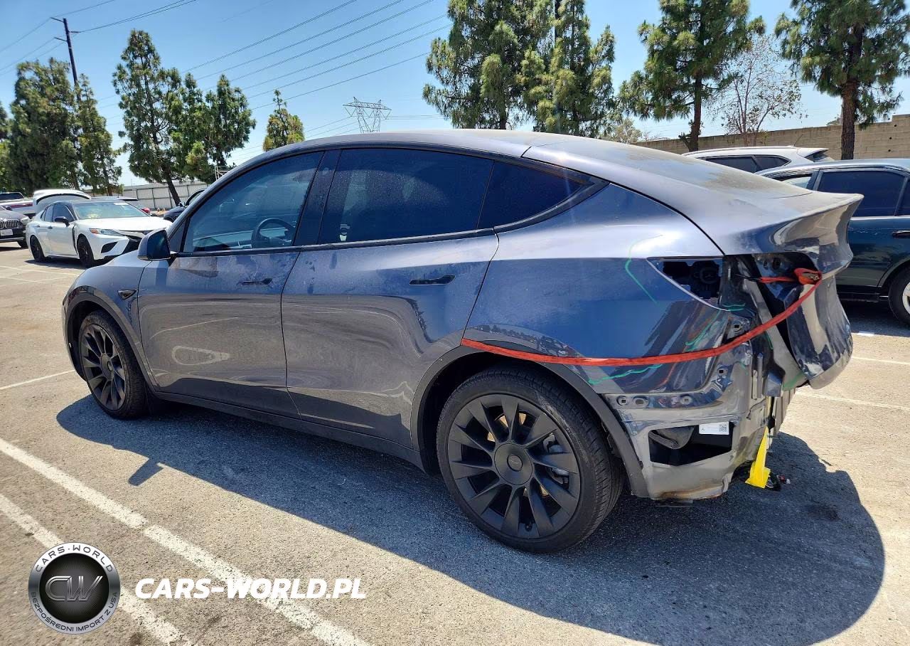 2021 Tesla Model Y VIN:5YJYGDEEXMF157438 - 2