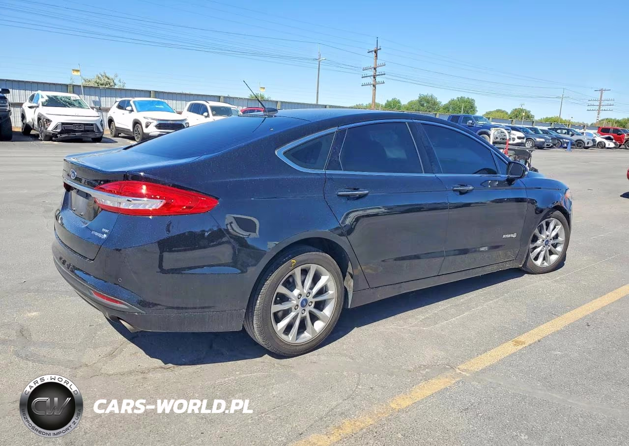 2017 Ford Fusion Se Hybrid VIN:3FA6P0LUXHR350208 - 3
